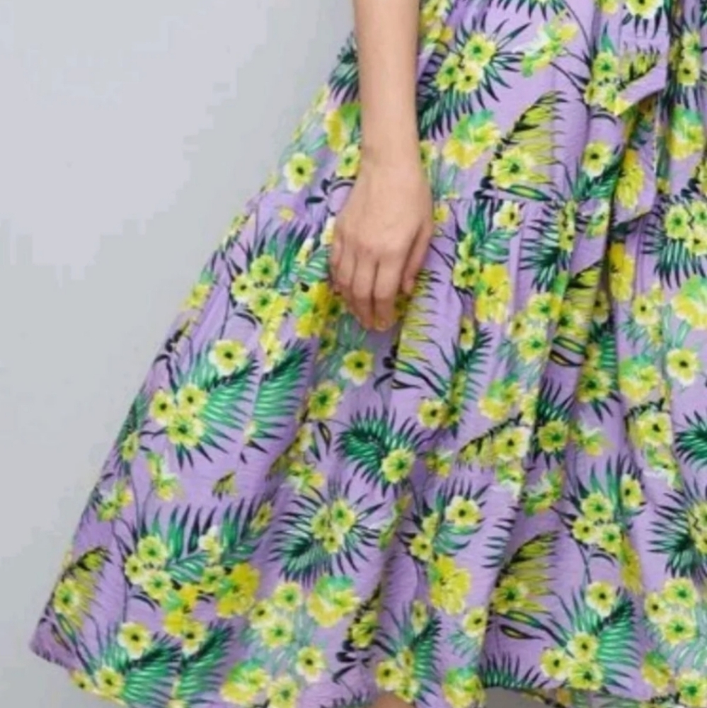 🌺💐Beautiful Tropical Lilac dress🌺💐🌺💐🌺💐🌺💐🌺💐 - Picture 2 of 7